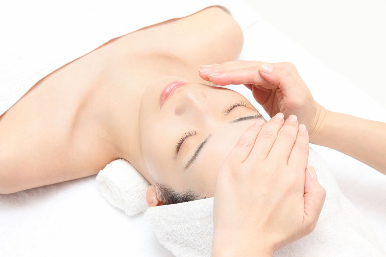 Relaxation benefits of facial massage