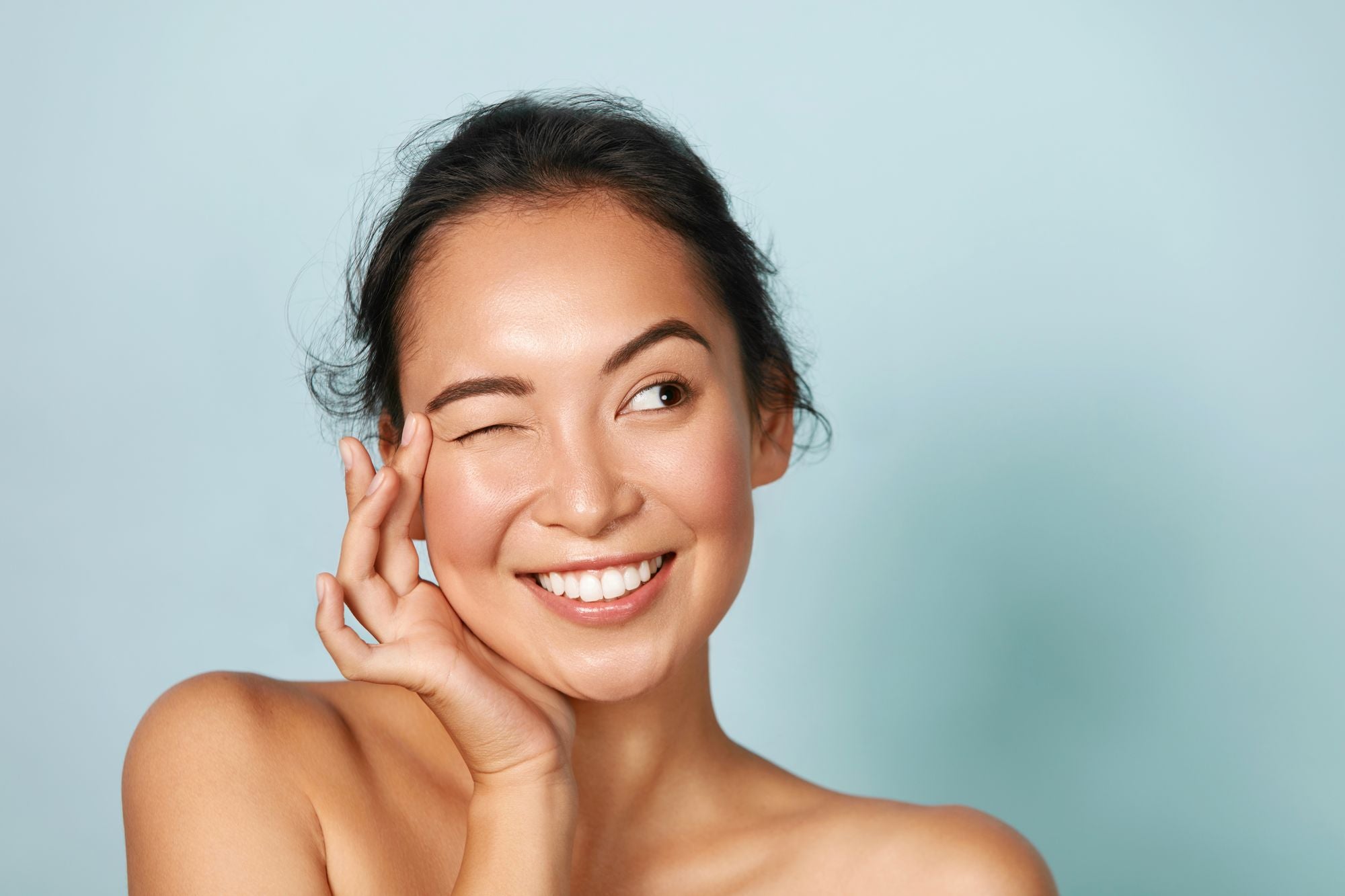 How to Reduce Wrinkles Under Eyes
