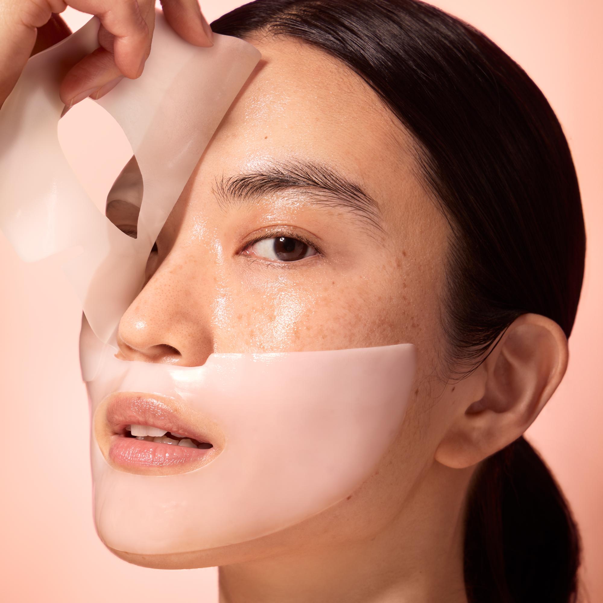 Customized Skincare: Mastering Multimasking for Acne, Aging, and More